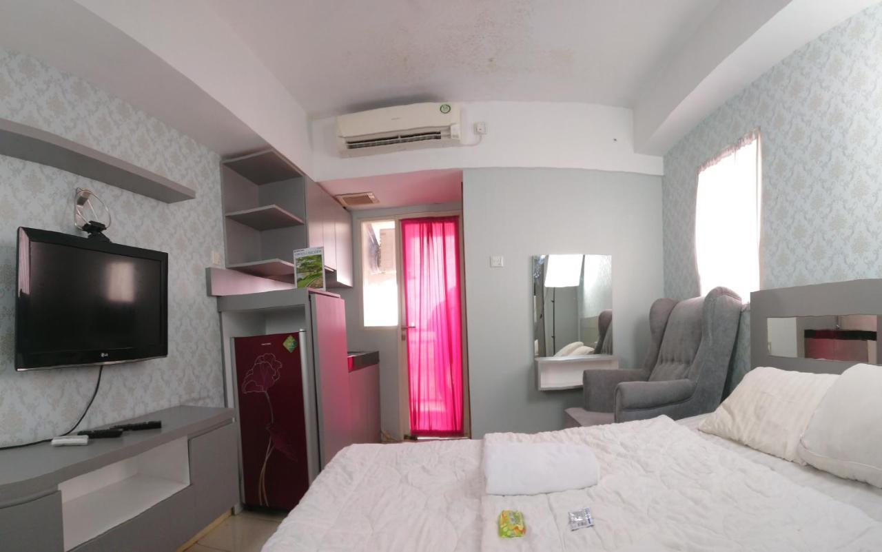 Green Lake View Just Sleep & Cozy Hotel Pondokcabe Hilir Zewnętrze zdjęcie