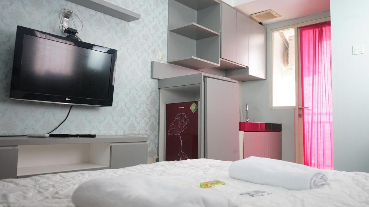 Green Lake View Just Sleep & Cozy Hotel Pondokcabe Hilir Zewnętrze zdjęcie